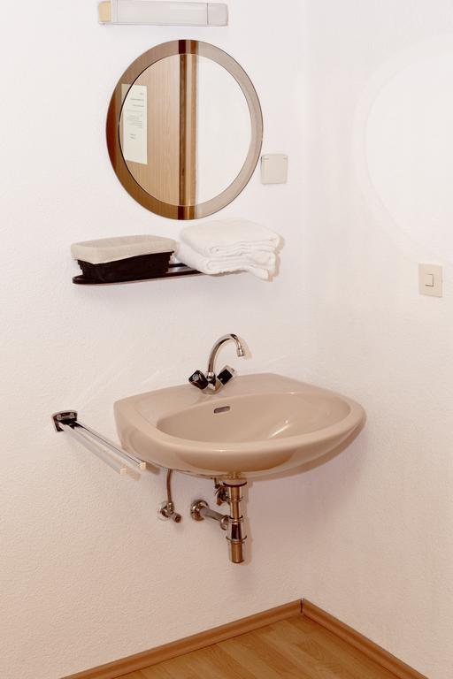 Altes Almhaus Hotel Maria Lankowitz Pokój zdjęcie