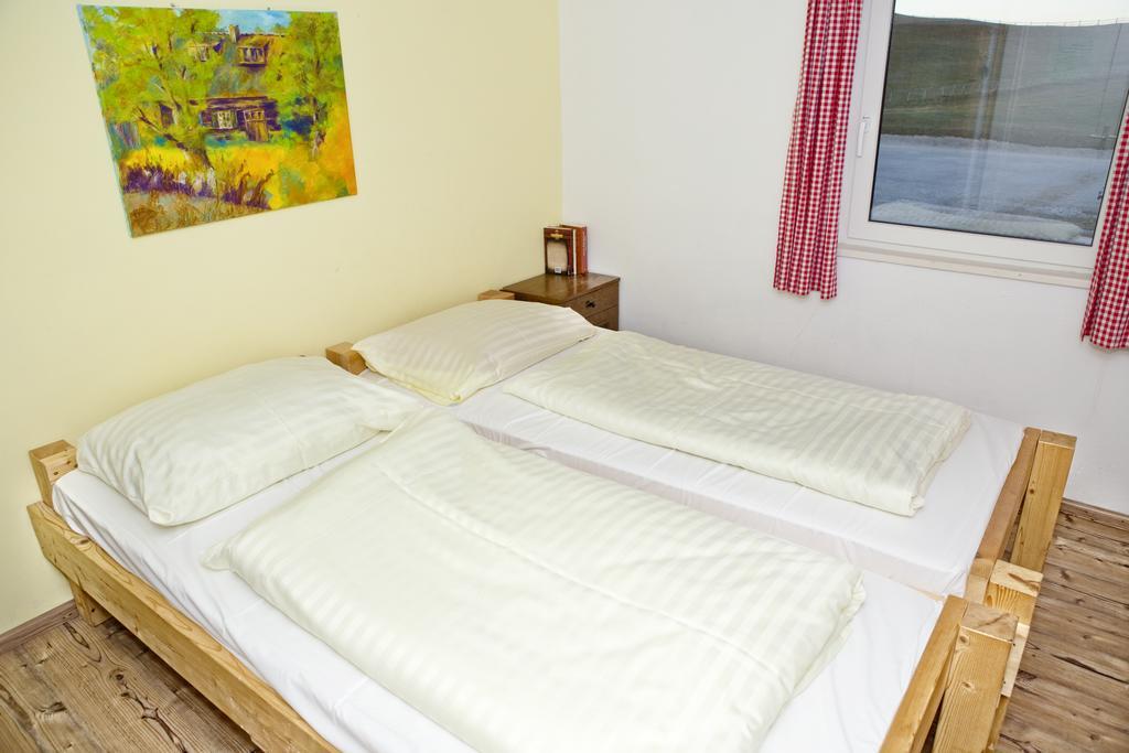 Altes Almhaus Hotel Maria Lankowitz Pokój zdjęcie